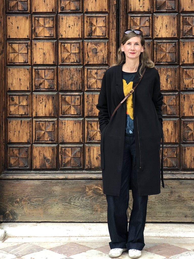 Porträt von Alexandra Weigand, Designerin und Kunstwissenschaftlerin // Portrait of Alexandra Weigand, Designer and Art Historian